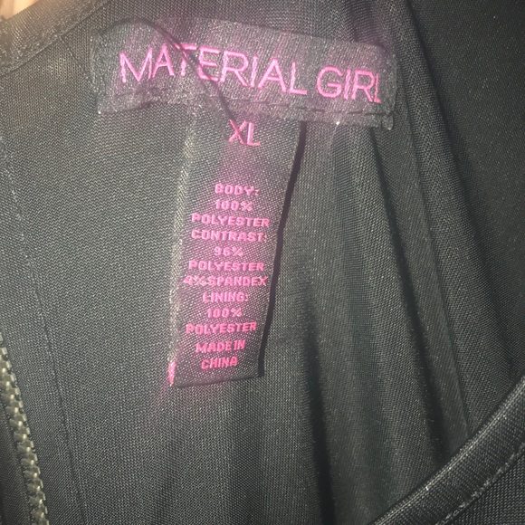 Dress - Picture 5 of 5